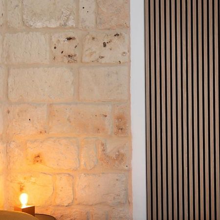 Apulian House Hotel Brindisi Bagian luar foto